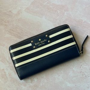 Kate Spade zip-around wallet